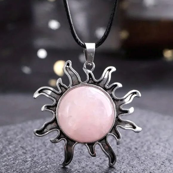Rose Quartz Natural Stone Sun Shaped Pendant Necklace Healing Gemstone Pendant - Picture 1 of 3